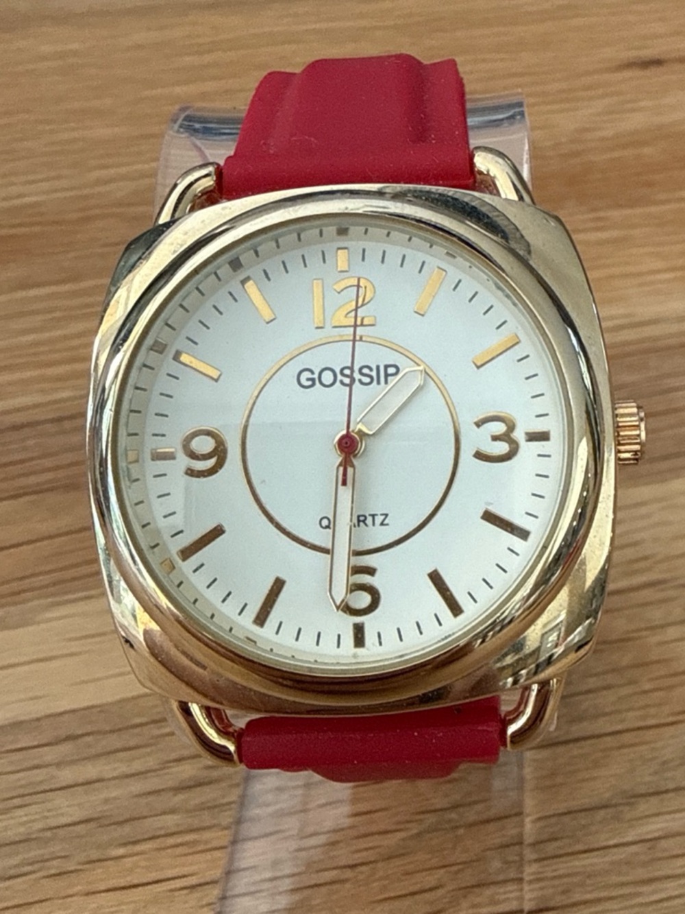 Gossip Big Chunky Gold Case Red Jelly Strap Quartz Watch, New Battery, Runs Well